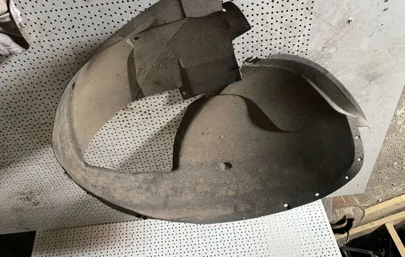 Volvo V70 Front wheel arch liner splash guards 8648174