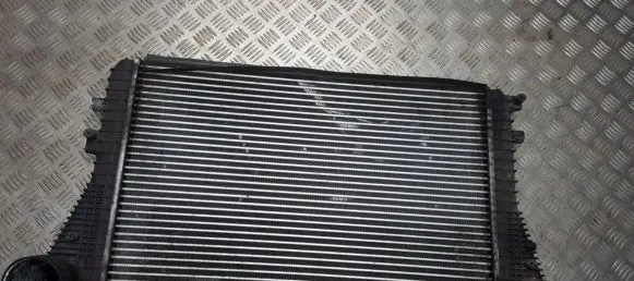 Volkswagen Golf Plus Intercooler radiator 1K0145803E