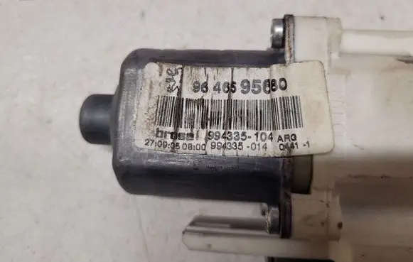 Peugeot 407 Rear door window regulator motor 999065103 9646595680