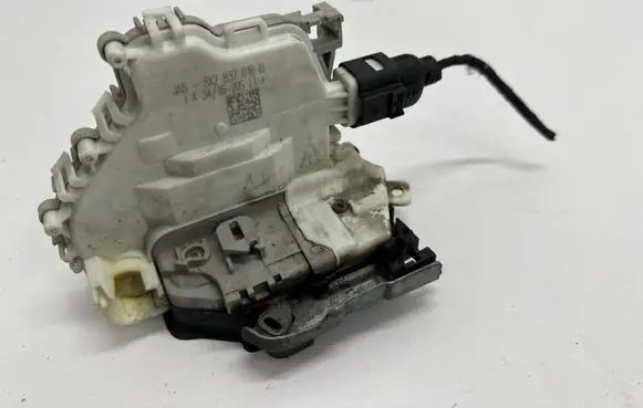 Audi A3 S3 8V Front door lock 8X2837016B