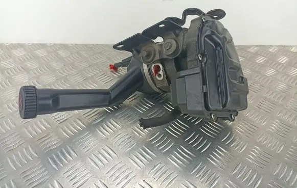 Peugeot 308 Power steering pump 9684979180