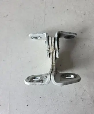 Opel Astra K Tailgate/trunk/boot hinge