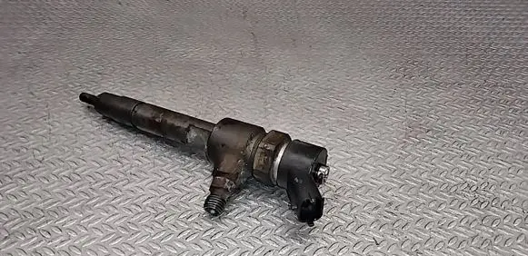 Alfa Romeo 147 Fuel injector 0445110119