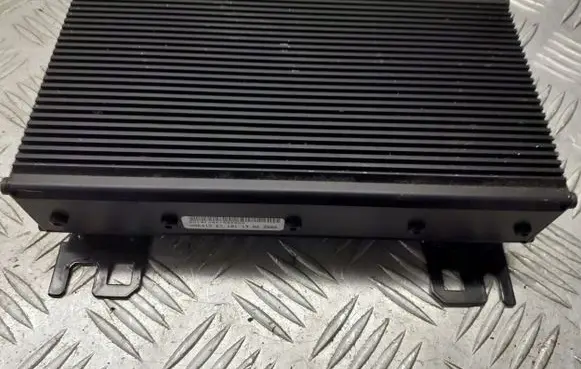 Citroen C5 Sound amplifier 9653383680