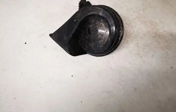 Skoda Octavia Mk2 (1Z) Horn signal e9001157
