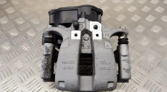 Tesla Model Y Rear brake caliper 104462500B
