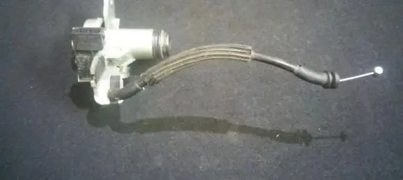 Audi A6 S6 C6 4F Tailgate exterior lock 8e0827573