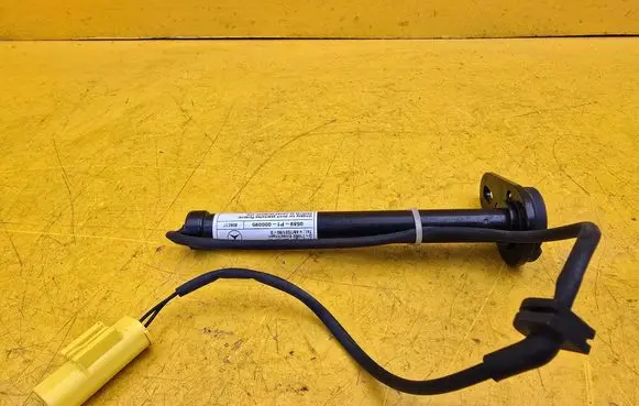 Mercedes-Benz GLC C253 Bonnet Pedestrian Airbag Actuator 2539060300