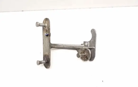 Mercedes-Benz GLK (X204) ABS pump bracket A2044310240