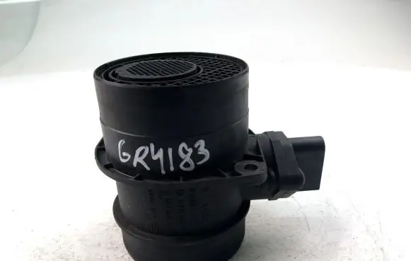 Audi A4 S4 B7 8E 8H Mass air flow meter 074906461B