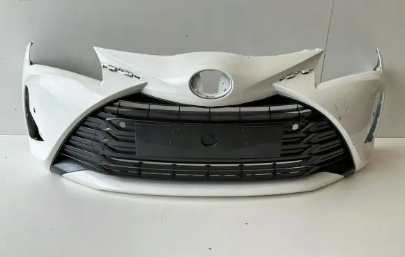 Toyota Yaris Front bumper 521190DA40