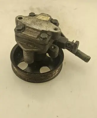 KIA Carens I Power steering pump 0K2KC32600 270822