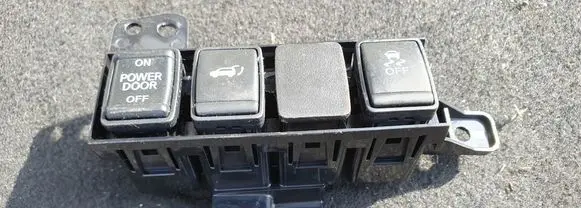 Traction control (ASR) switch