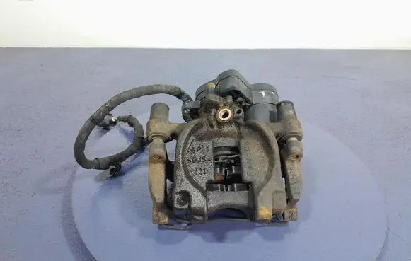 Rear brake caliper