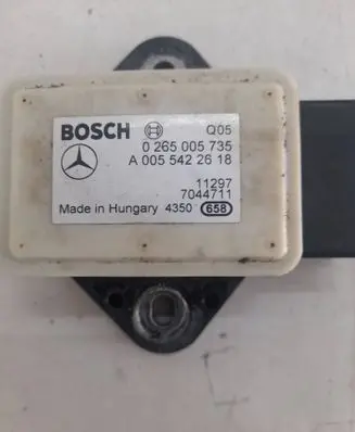 Mercedes-Benz E W212 ESP acceleration yaw rate sensor A0055422618 7044711 0265005735