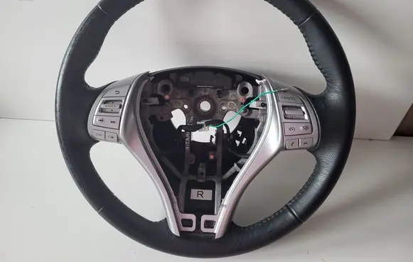 Nissan X-Trail T32 Steering wheel