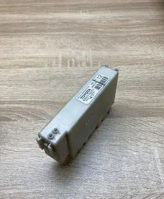 Lexus CT 200H Fuse module 8264175070