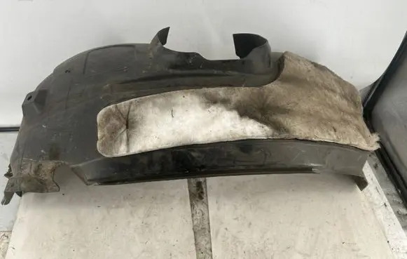 Nissan Qashqai Front wheel arch liner splash guards AM51R16115BF