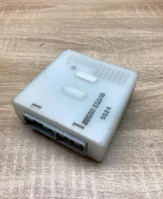 Nissan X-Trail T30 Alarm control unit/module 28550EQ310