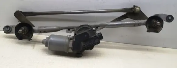 Mazda CX-5 Front wiper linkage and motor KD5367340B