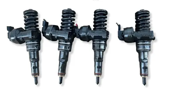 Volkswagen Touran II Fuel injector 0414720215