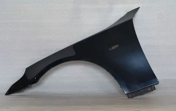 BMW 5 E60 E61 Fender 51777066227 706227
