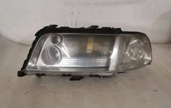 Audi A8 S8 D2 4D Headlight/headlamp 4D0941003BA 0301171275