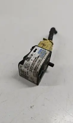 KIA Sorento Airbag deployment crash/impact sensor