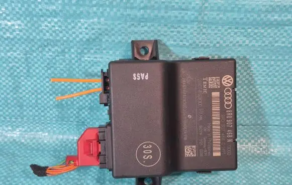 Audi A4 S4 B8 8K Gateway control module 8R0907468N 8R0907468C 2840747608300