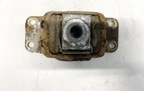 Ford Galaxy Engine mount bracket