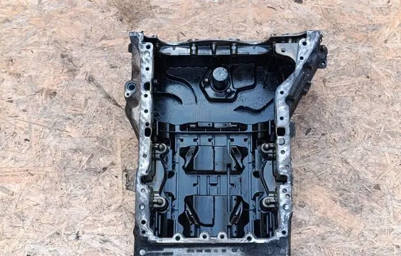 Mercedes-Benz E W212 Oil sump A6510141502 A6511530032