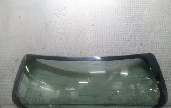 Toyota Yaris Rear windscreen/windshield window 