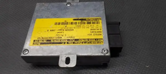 Mercedes-Benz E W211 Fan control module A2118206185