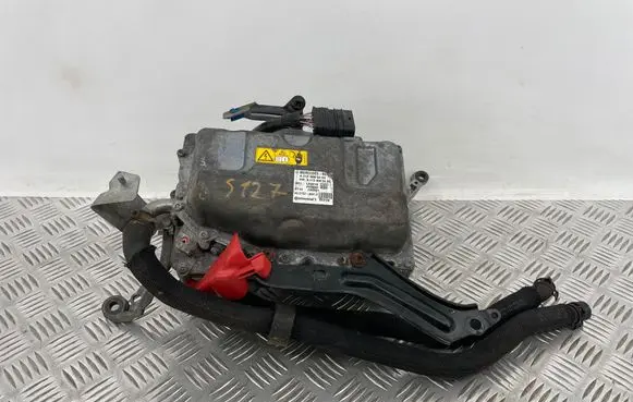 Mercedes-Benz C W205 Voltage converter inverter A2139009426 A2C75245910 A2139065405