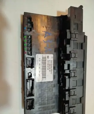 Mercedes-Benz E W211 Fuse module 2115459301 5DK00804729