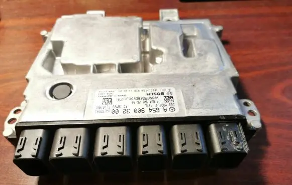 Mercedes-Benz E W213 Engine control unit/module A6549003200 A6549012600 0281033490