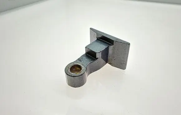 BMW 1 F40 Rear door lower hinge 5A1FCA8