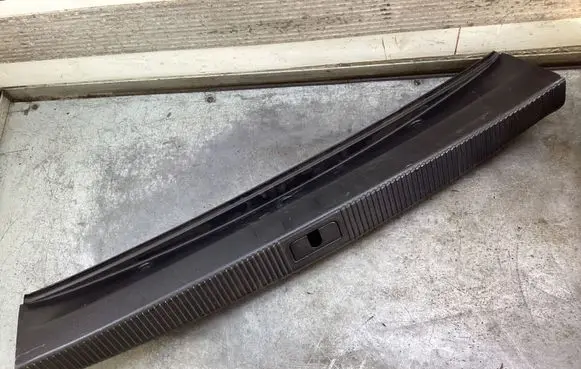 Audi A8 S8 D3 4E Trunk/boot sill cover protection 4E0863471B