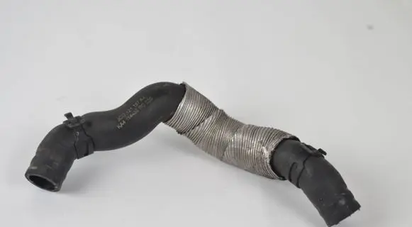 Volkswagen Golf V Engine coolant pipe/hose 3C0121157AA K34114438