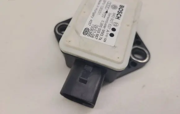 Audi A4 S4 B8 8K ESP acceleration yaw rate sensor 8K0907637A 0265005667 7006366