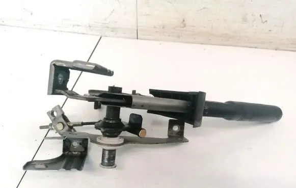 Hyundai Coupe Handbrake/parking brake lever assembly
