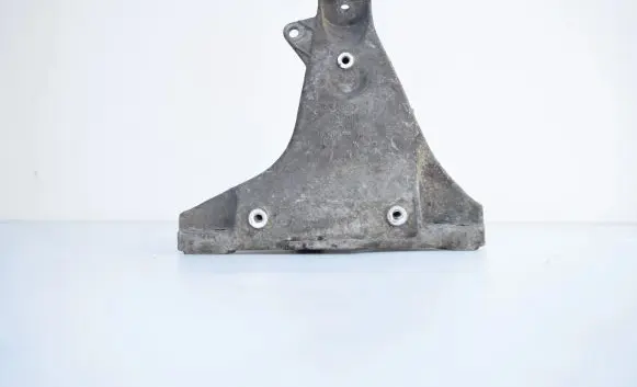 Audi A6 S6 C5 4B Engine mounting bracket 8D0199308L