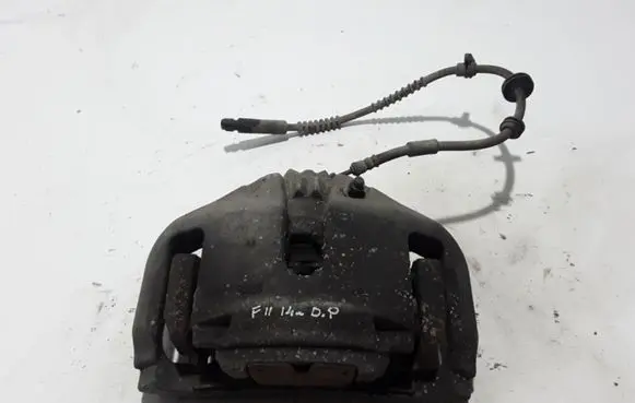 BMW 5 F10 F11 Front brake caliper 6786818