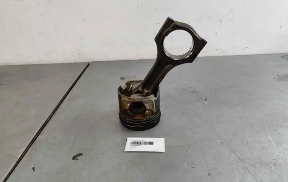BMW 5 F10 F11 Piston with connecting rod 11258581284 11257810762 8581284