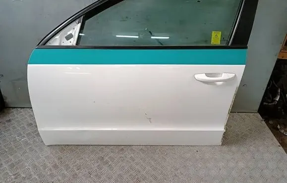 Skoda Superb B6 (3T) Front door