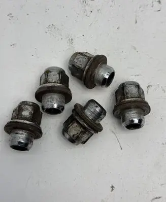 Toyota Verso Nuts/bolts 