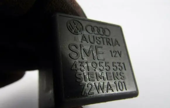 Audi A8 S8 D2 4D Other relay 431955531