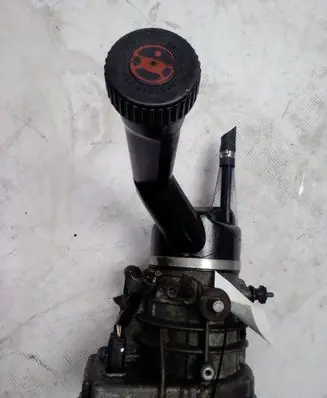 Citroen C4 Grand Picasso Power steering pump 9685051580