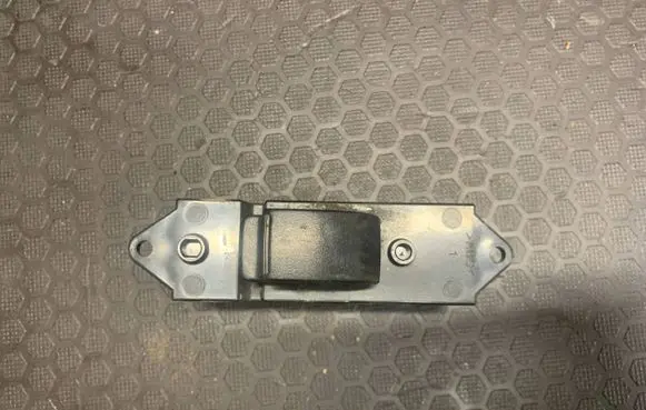 Peugeot 4007 Electric window control switch 8608A063 2418D1 C8DD604M