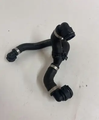 Mercedes-Benz GLC X253 C253 Engine coolant pipe/hose A2535018382